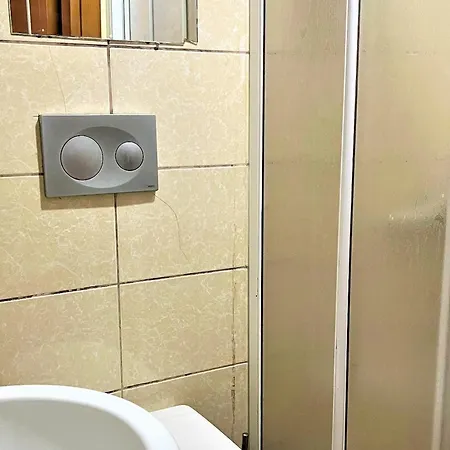 City Center Viva Hotel 2*